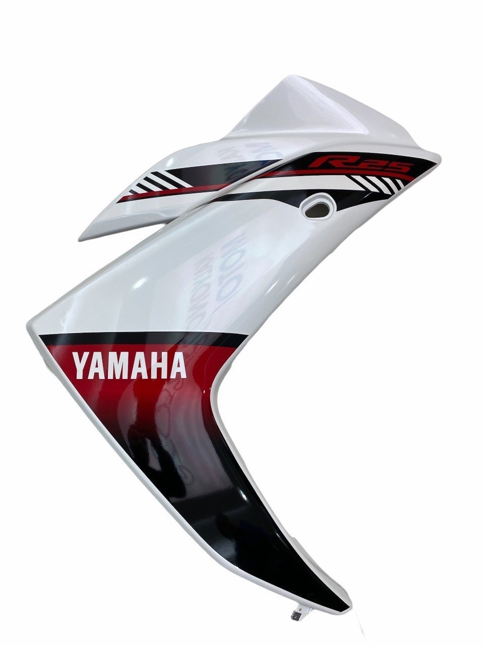 Yamaha YZF R25 Sağ Yan Grenaj Beyaz 2016 Yamaha YZF R25 Sağ Yan Grenaj Beyaz 2016