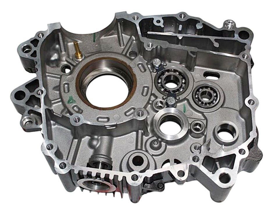Tvs Raider 125 Sağ Blok Karter Orijinal Tvs Raider 125 Sağ Blok Karter Orijinal
