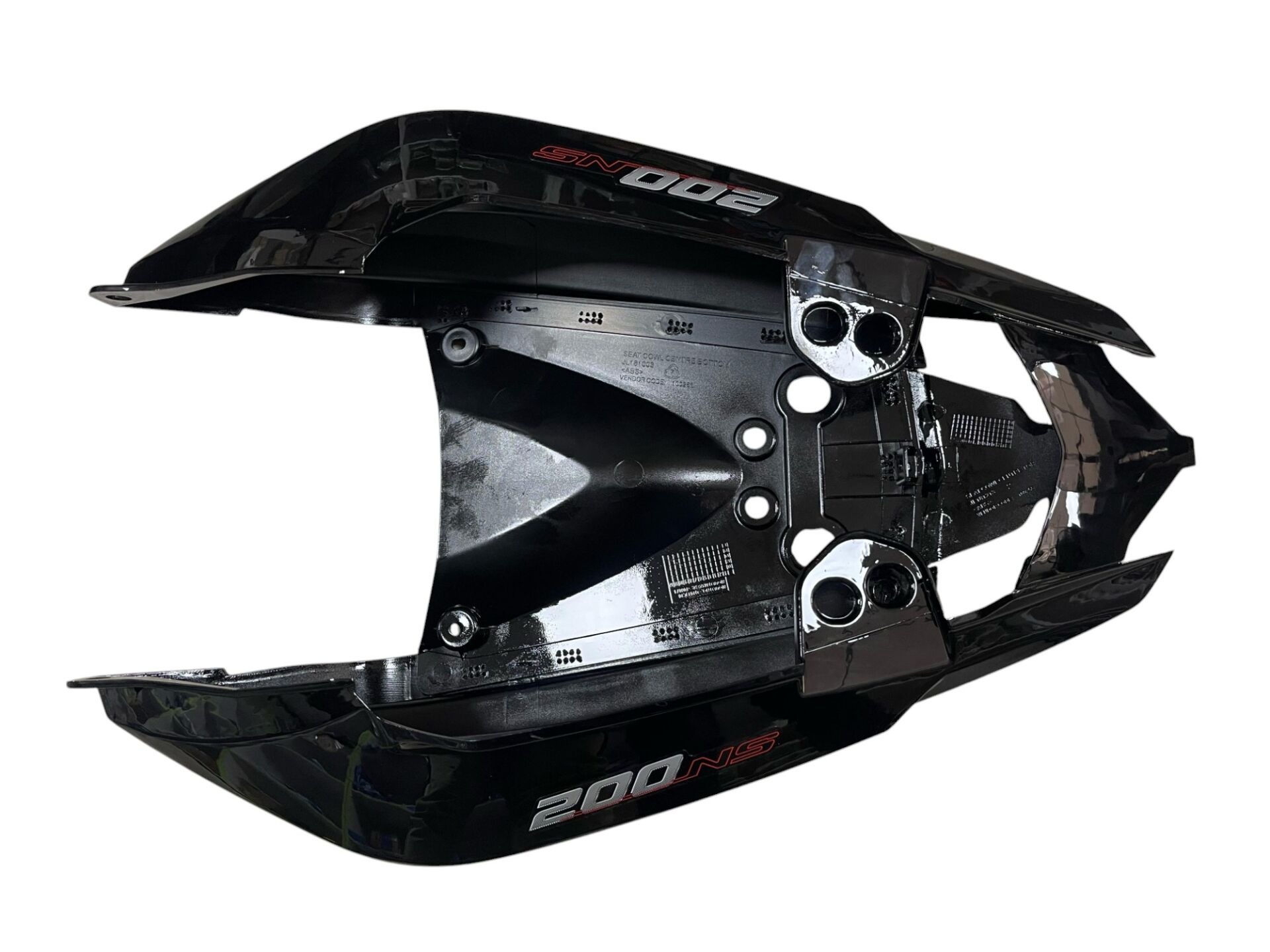 PULSAR NS 200 KUYRUK ARKA SİYAH PULSAR NS 200 KUYRUK ARKA SİYAH